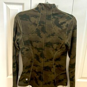Lululemon green camo define jacket